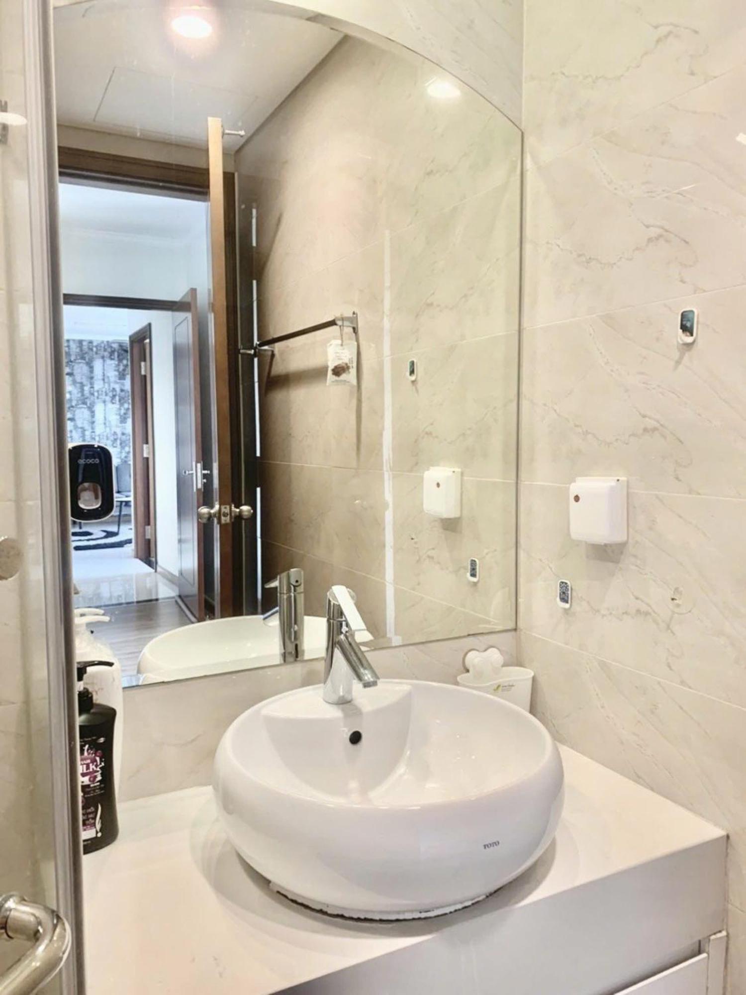 Mott Haven Apart - Vinhomes Central Park, Landmark 81 Area & Ice Rink Ho Şi Min Exterior foto